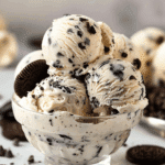 Cookies and Cream Ice Cream (No Churn)